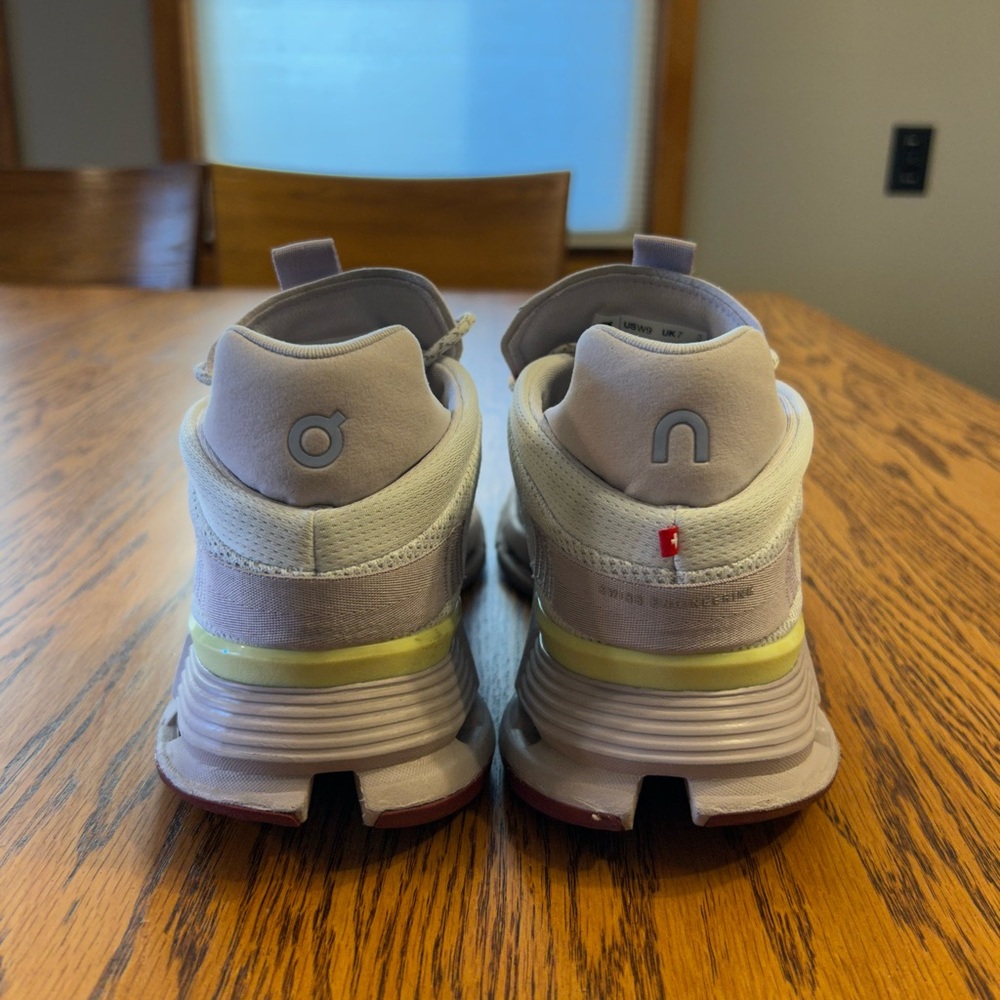 Women’s On Cloud Nova Shoes Size 9 Used - Picture 5 of 7